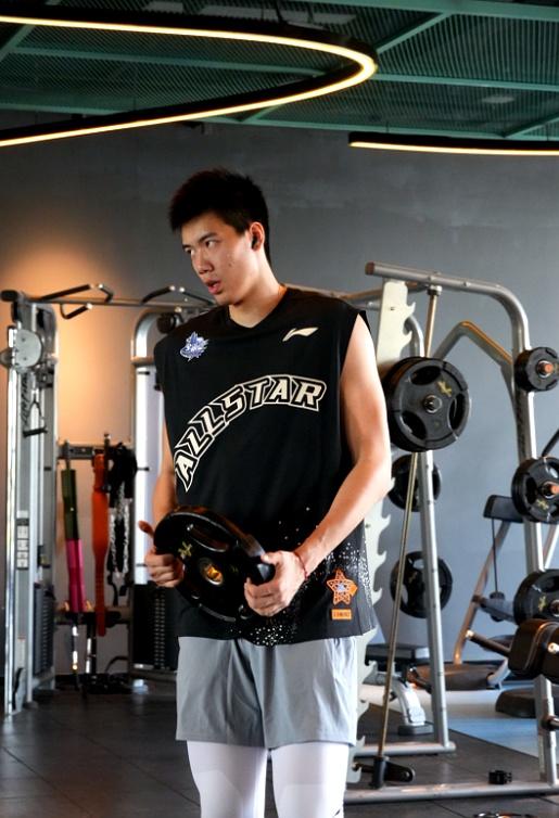 转折点奥兰多魔术再遭质疑，亚冠赛后攻防权衡，引发热议，阵容厚度经受考验的简单介绍